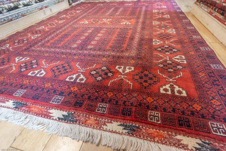 Hand-Knotted Hatchli Rug From Pakistan